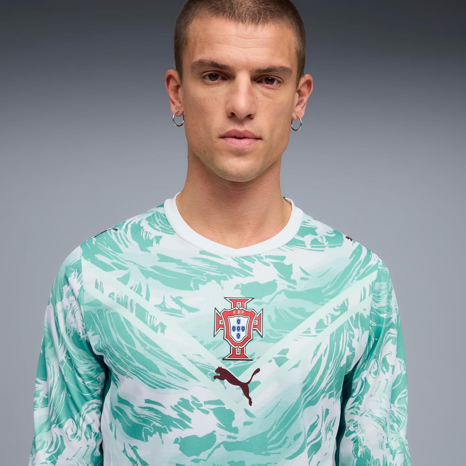 image:imagePuma Mens FA Portugal Away Long Sleeve Jersey ReplicaPuma Whitegreen Lagoon