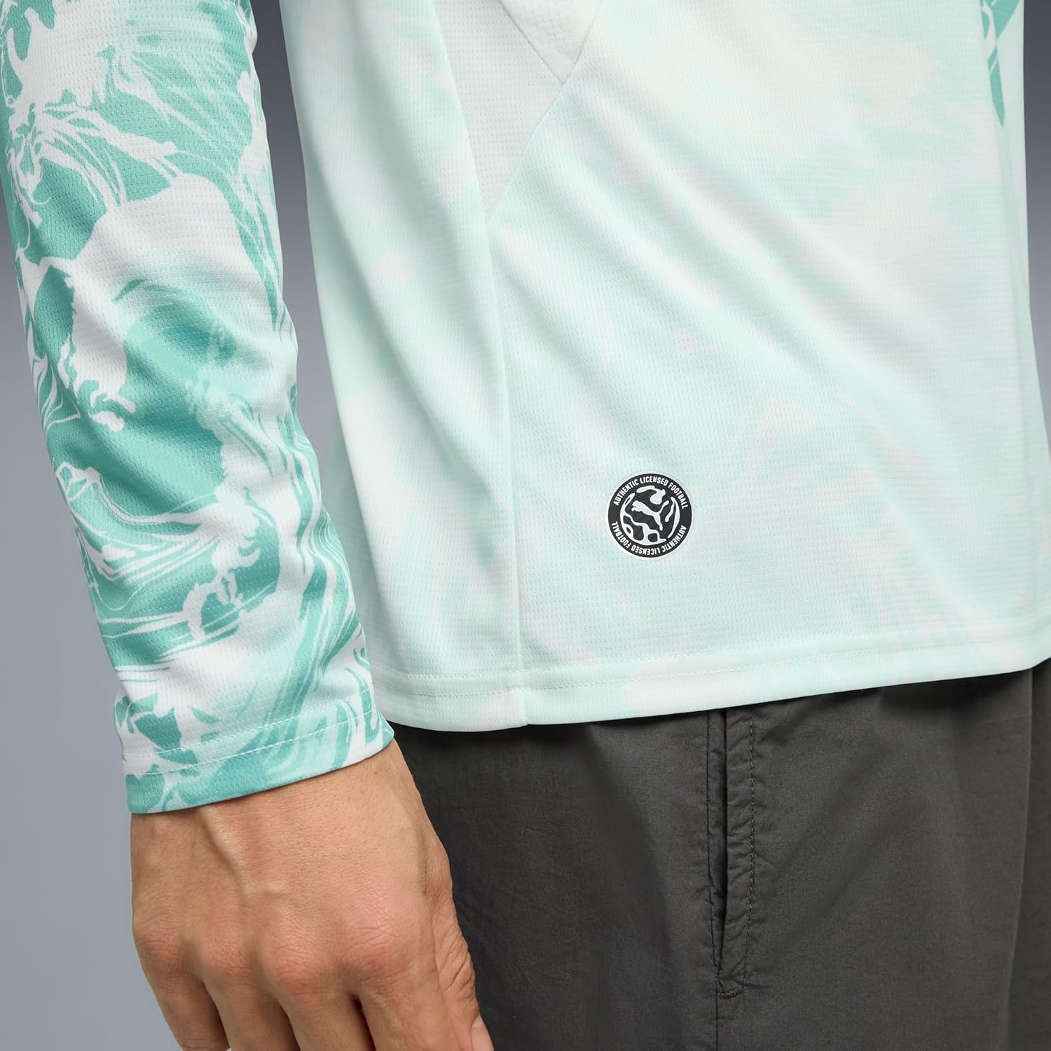 image:imagePuma Mens FA Portugal Away Long Sleeve Jersey ReplicaPuma Whitegreen Lagoon