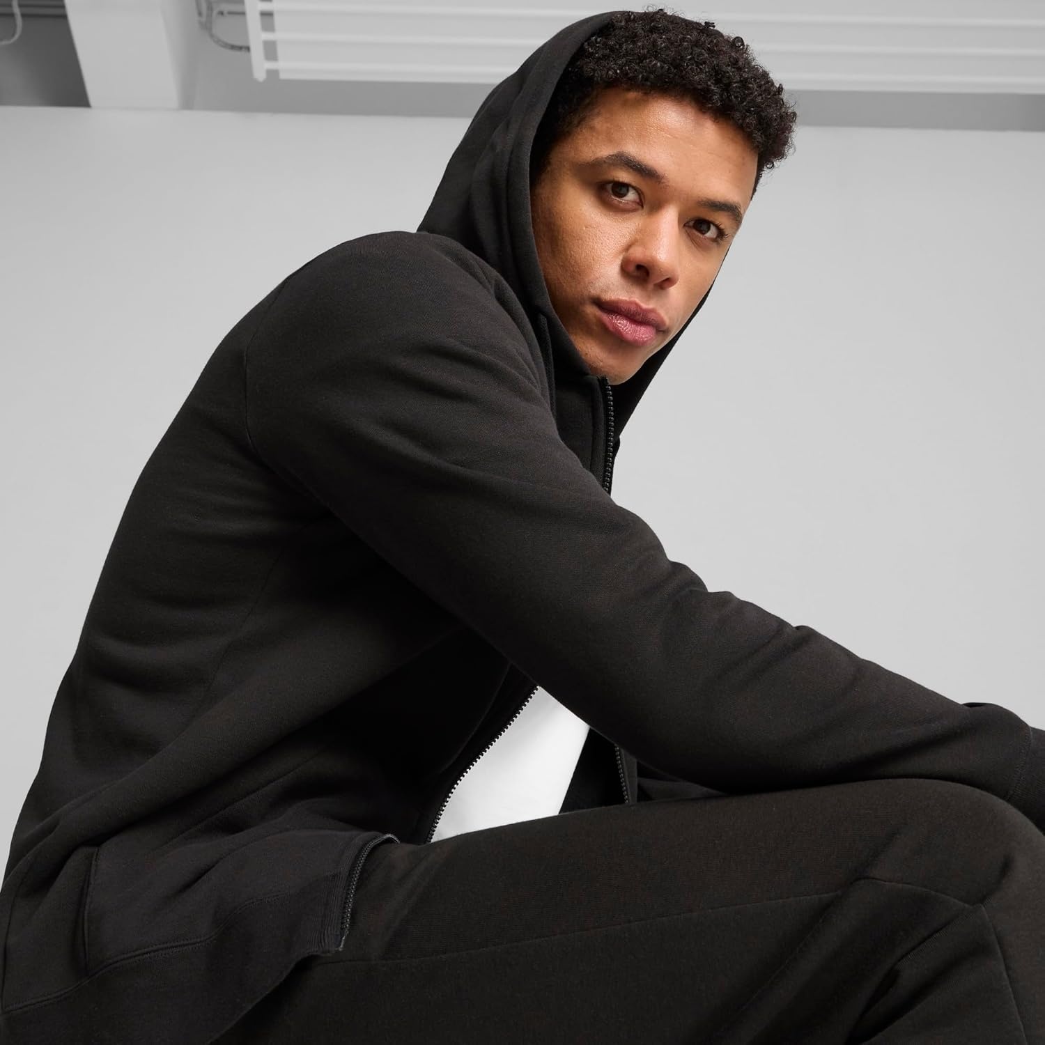 image:imagePUMA Mens Essentials No 1 Logo Hoodie Athletic Outerwear CasualPuma Black