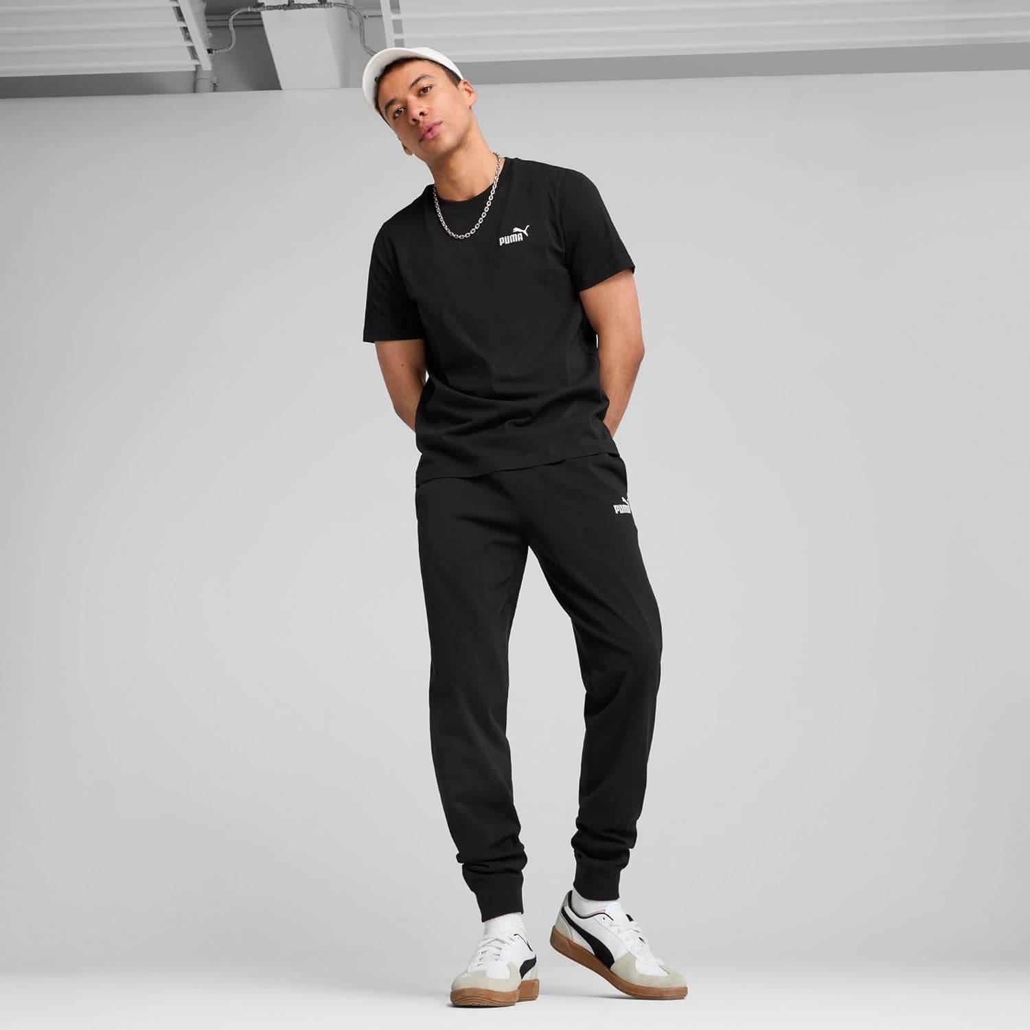 image:imagePuma Mens Essentials Small Logo TShirtPuma Black